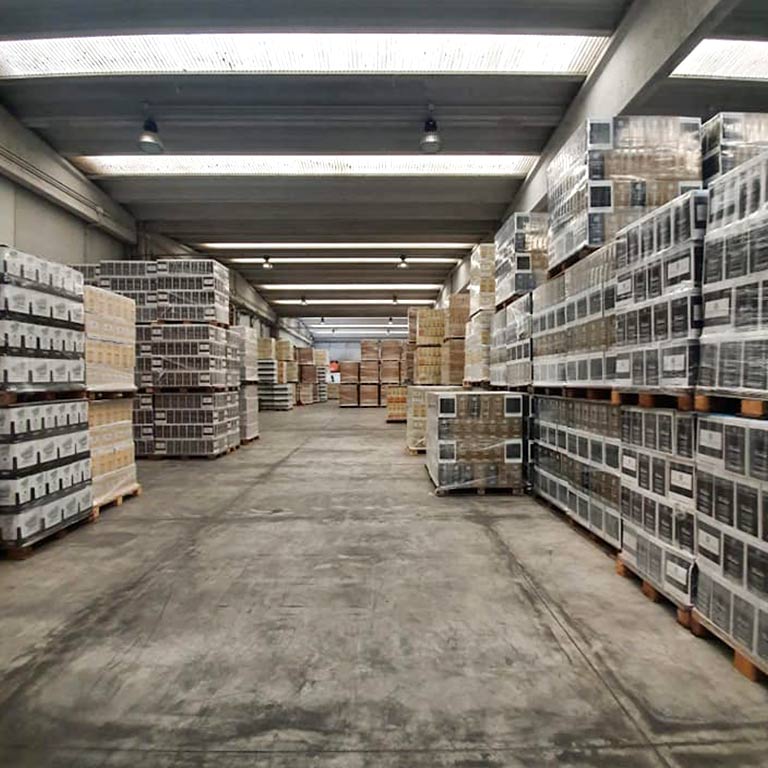 Magazzino Nuova Iesce Trasporti